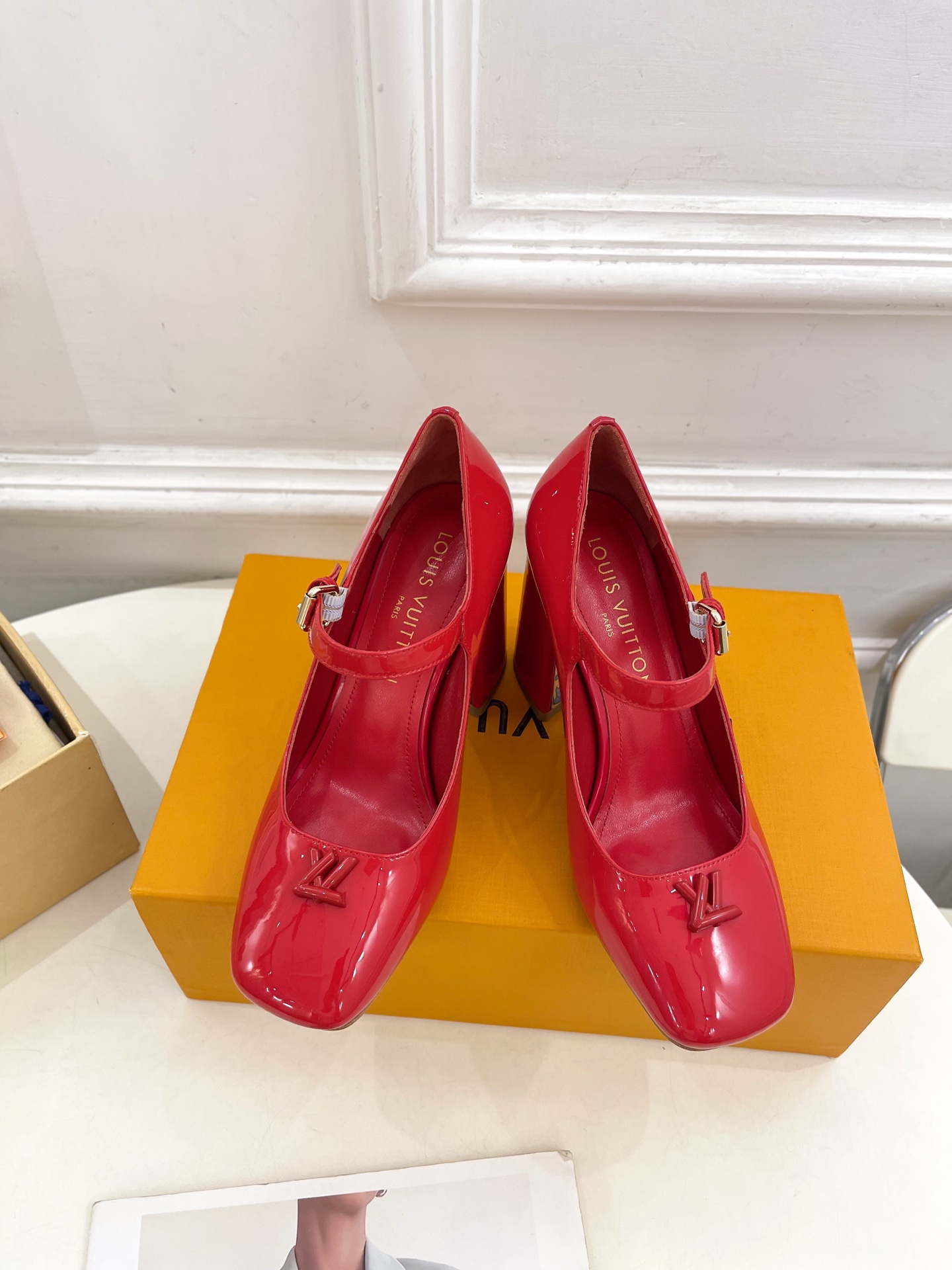Women's high heels
